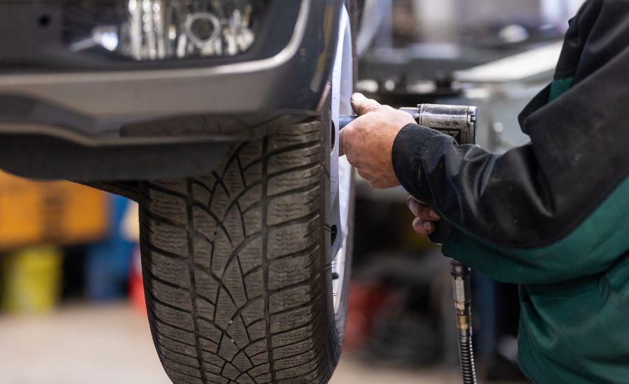 Mercedes-Benz Tire Wear Guidelines In Bentonville AR